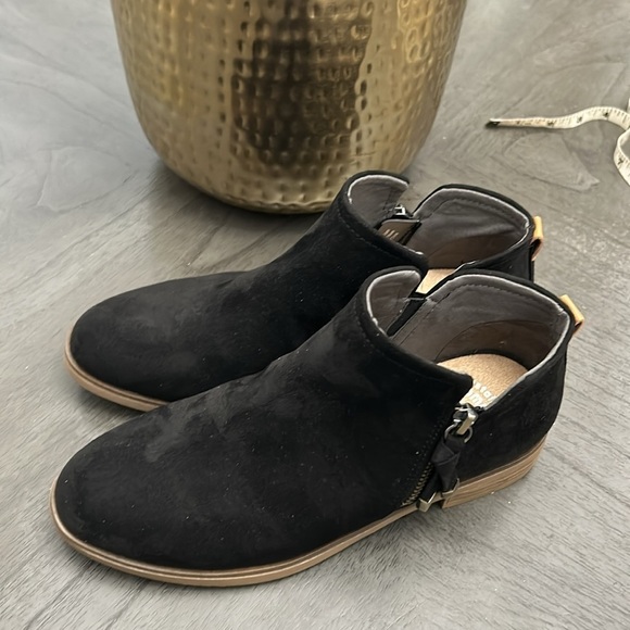 DR. SCHOLL'S Women's Astir Booties - Picture 5 of 7